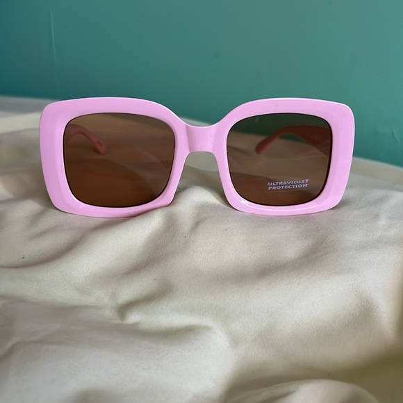 Oversized pink sunglasses - Picture 4 of 10